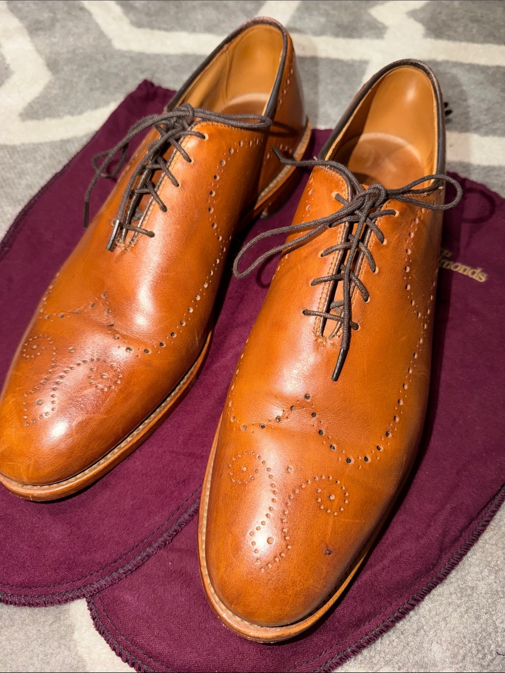 Allen Edmonds 11 Narrow Men’s Tan Leather “Fairfax” Brogues with dust bags